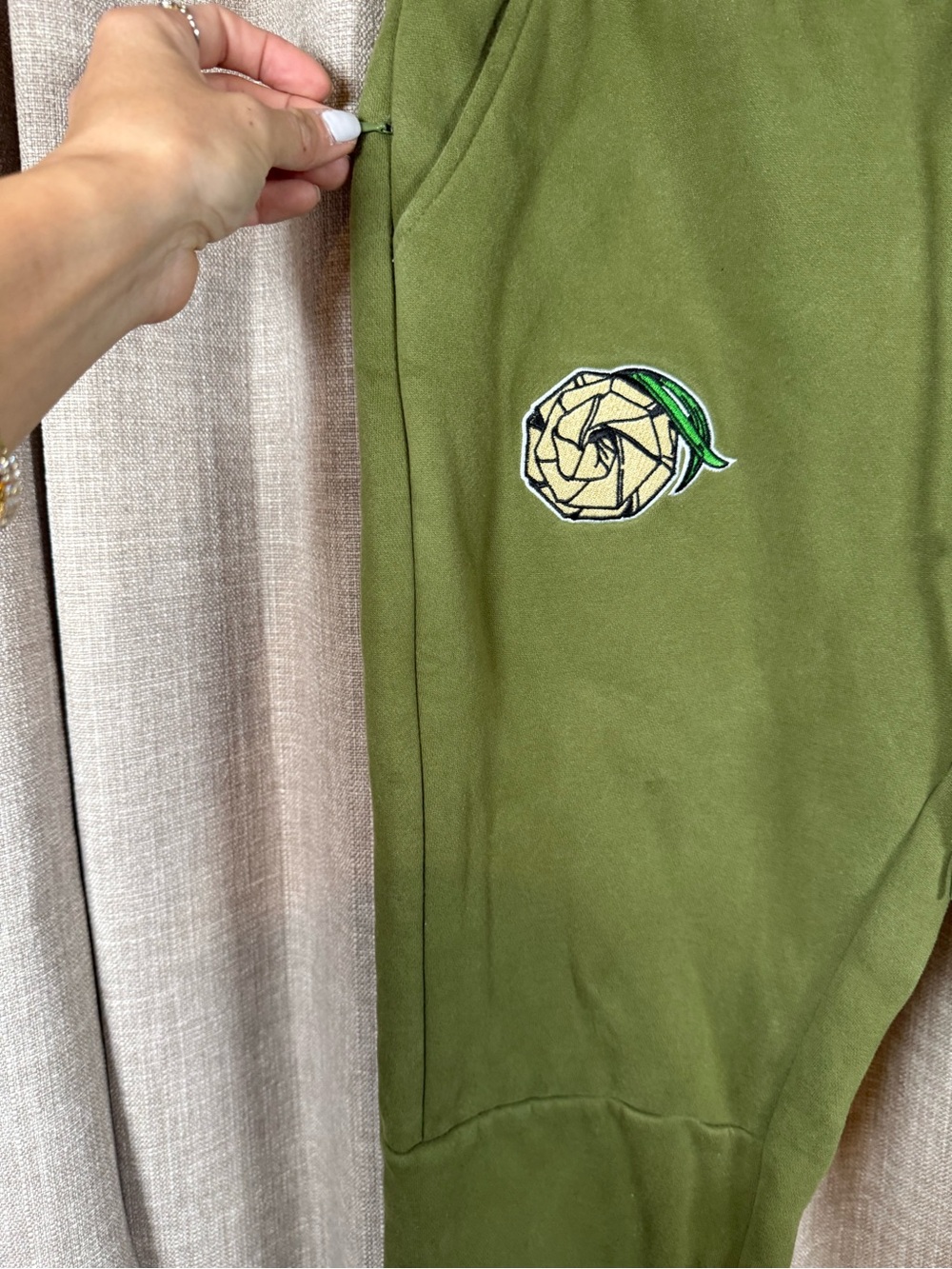SweetGrass Clothing Olive Palmetto Rose Fleece Joggers XL - Picture 7 of 16